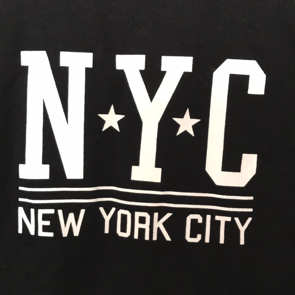 Divided Oversized Print Top NYC Size XL - Picture 2 of 4